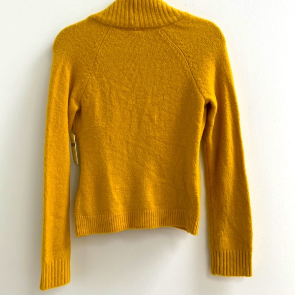 NWT cit:twa by Anthropologie Crossover Gold / Mustard Top - Picture 5 of 8